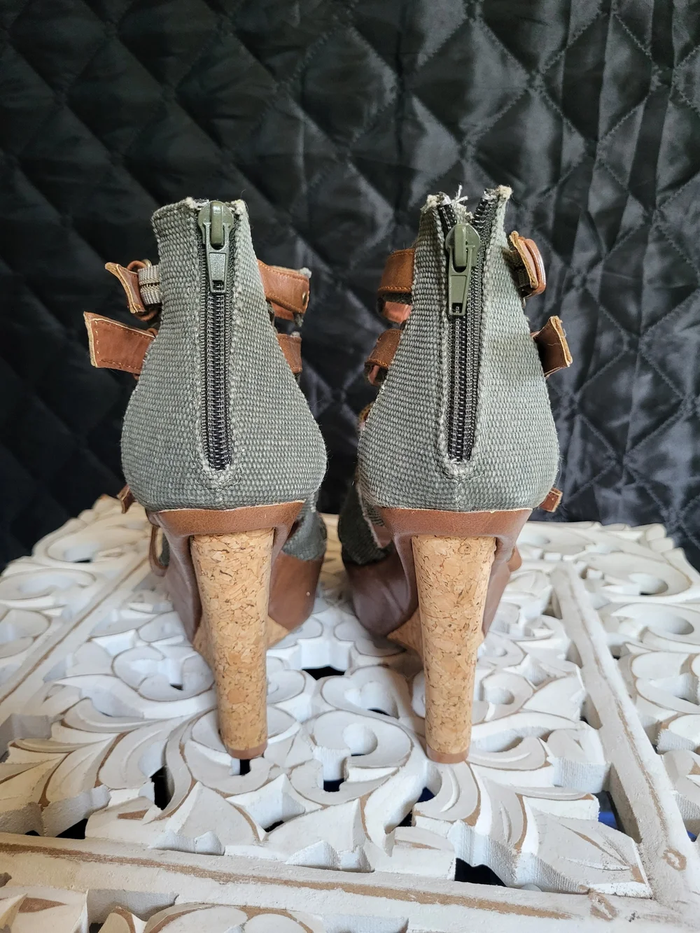 Women’s Strappy Platform Sandals